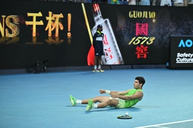 阿卡在先赢两盘的比赛保持60胜0负