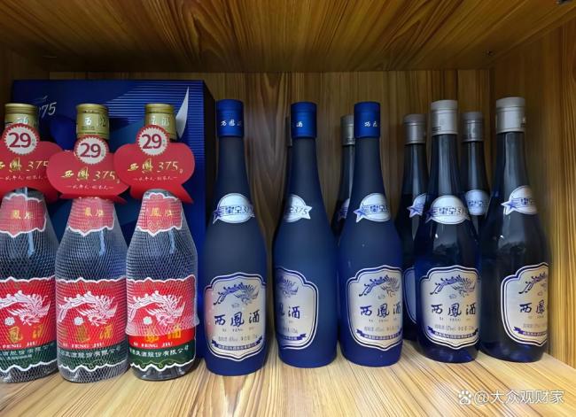 白酒股爆发17股涨停 春节旺季催化行情