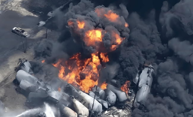 曝俄军一架苏-34被击落 机组两人阵亡 空中优势受挫