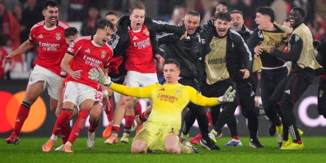 特鲁宾：一个“不爱跑步”的门将，用头球绝杀将我方载入典籍