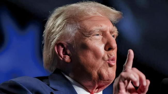 英国访华团全员用筷子不让上刀叉 中英关系破冰之旅