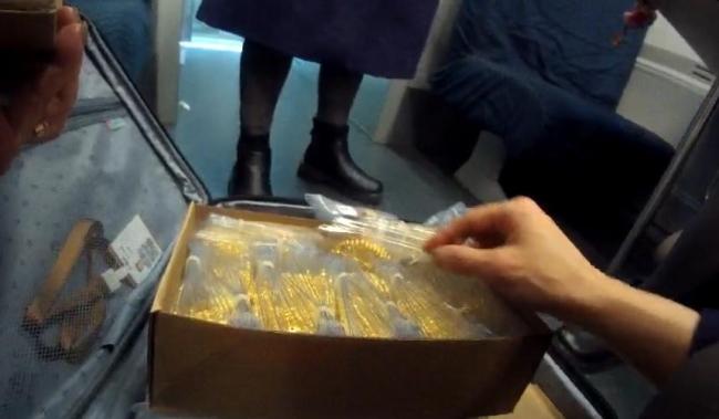 珠宝公司职工高铁遗落12公斤黄金