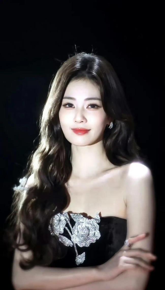 白鹿好意思得有点向上了！