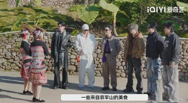 邵子恒一通电话尬住了六个男艺东说念主 真实互动引爆笑