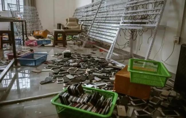 男子在电诈园区打错字遭电击 严酷体罚成日常