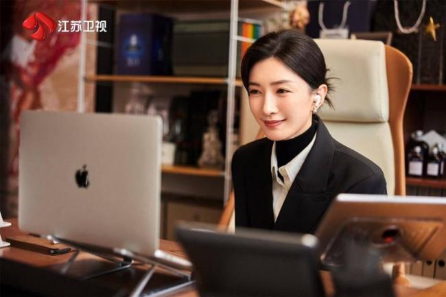 《夜色正浓》江疏影佟大为携手过情关 都市生存迷局待解