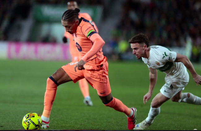 3-1!本应进球上双?11.1亿豪门浪费8个机会+3中框 16战15胜