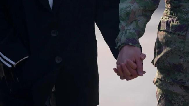 假冒军人诈骗的海王被抓了