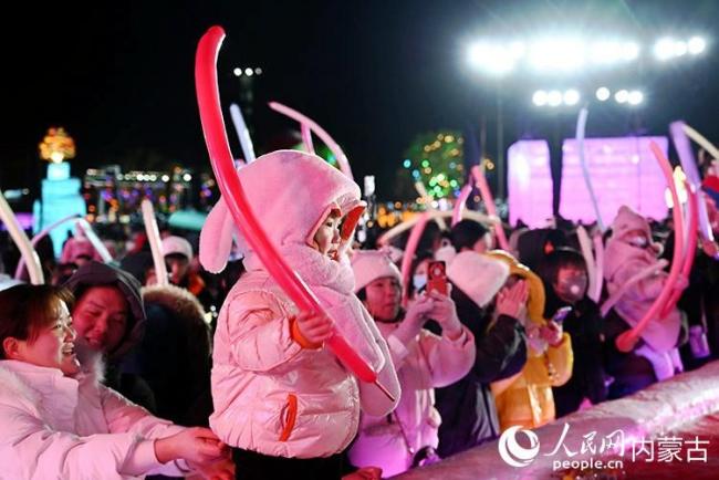 到内蒙古看一次冰雪童话 冰雪王国的奇妙体验