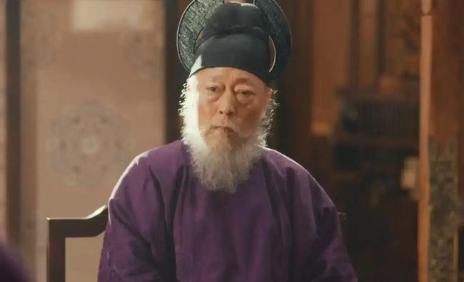 《太平年》钱弘俶看定胜糕两眼发光 权力之路初现曙光