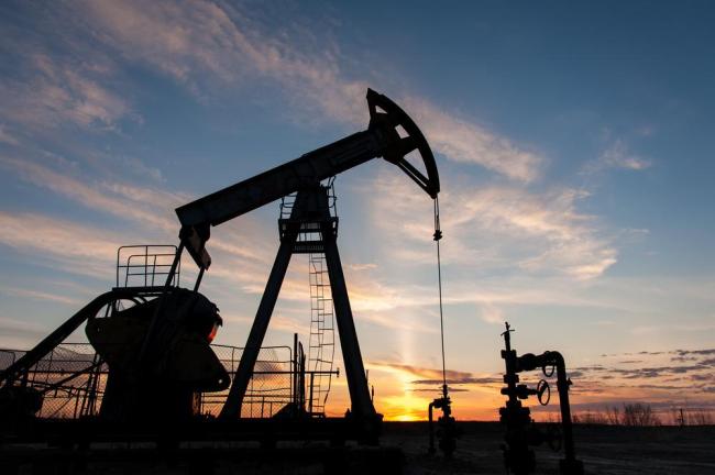 “欧佩克+”宣布继续暂停增产