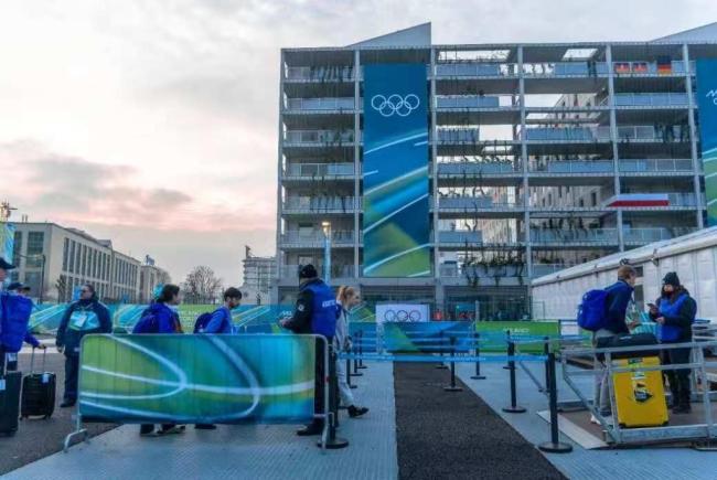 国乒抵达海口！孙颖莎王楚钦伤愈复出 全力备战亚洲杯