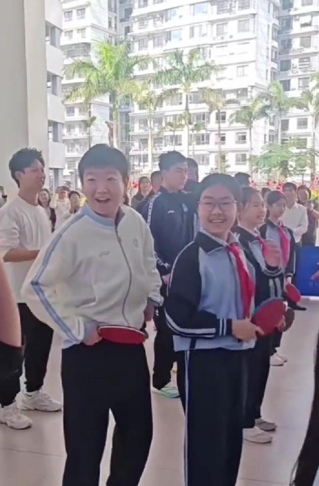 孙颖莎我们最后一名啊 快乐乒乓的生动注脚