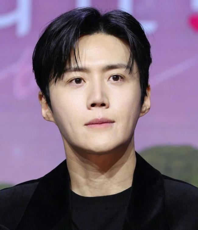 韩国演员金宣虎承认逃税 正式道歉并整改_娱乐频道_中华网