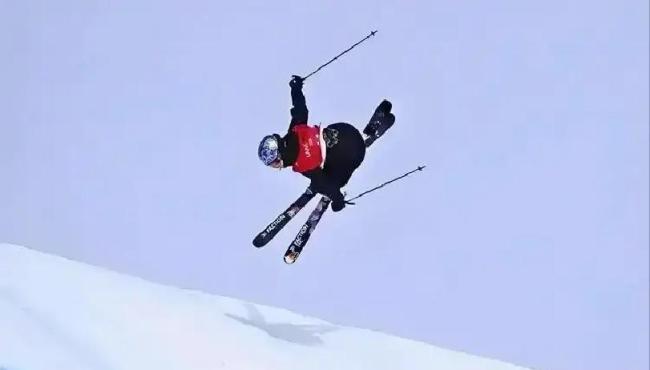 奥运官方回顾谷爱凌超帅动作 逆境重生的坚韧之路