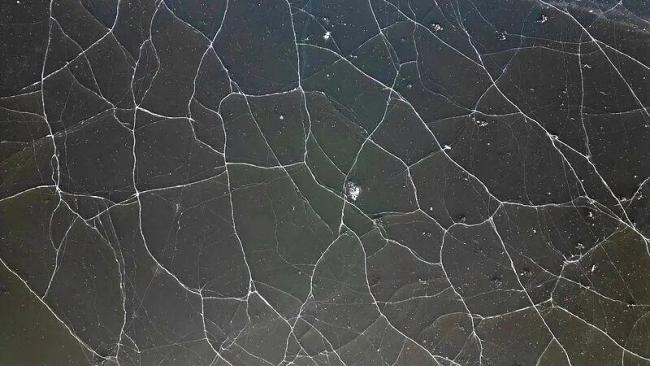 定州舰悼念战友金城龙 英雄事迹感动人心