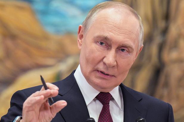 爱泼斯坦曾给人支招策划接近普京 录音再掀权贵丑闻风波