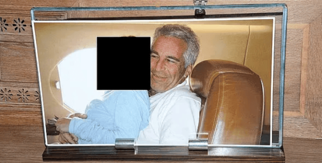 爱泼斯坦被曝让14岁女孩脱衣按摩