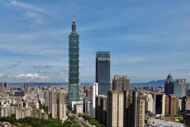 中美元首通电话 背后的博弈与考量