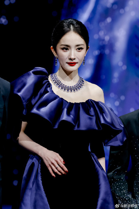 敢让张艺谋笑一个的东说念主出现了