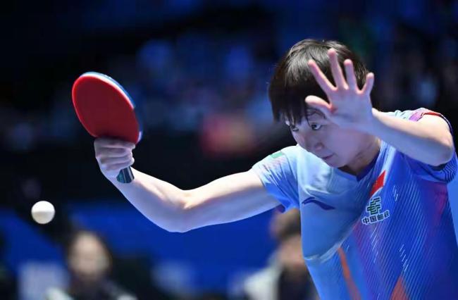 王曼昱3-0艾拉·穆罕默德小组出线 总揽力尽显