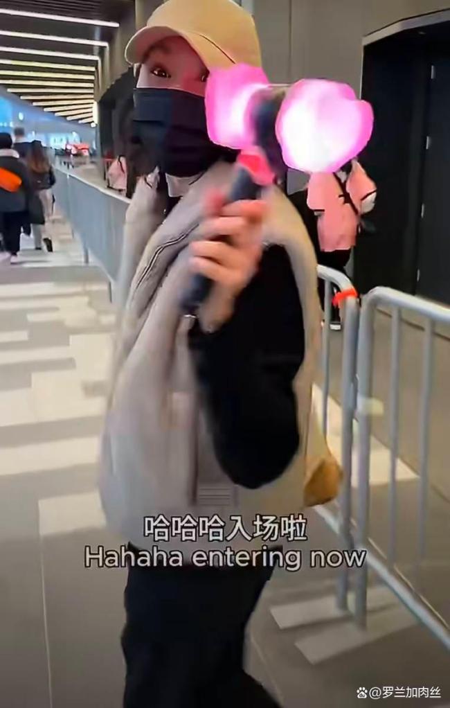 张曼玉心爱BLACKPINK七年了 追星之旅充满存眷