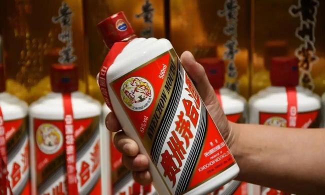 茅台市值重返2万亿是反转还是回暖 旺季需求与渠道改革共振