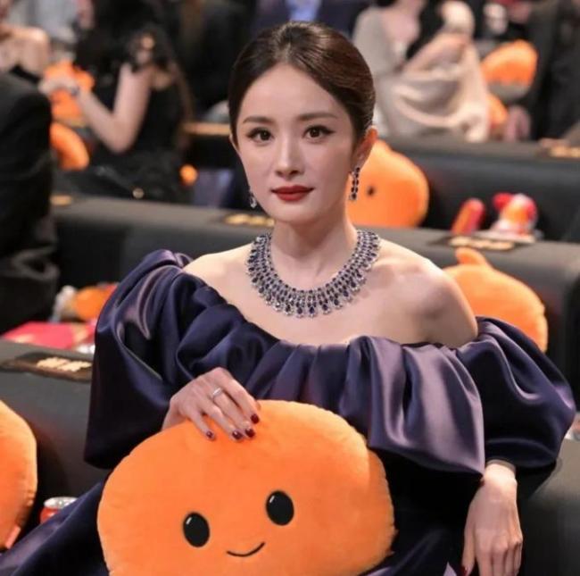 微博之夜向肖战杨幂致歉 座位风波背后的隐秘较量