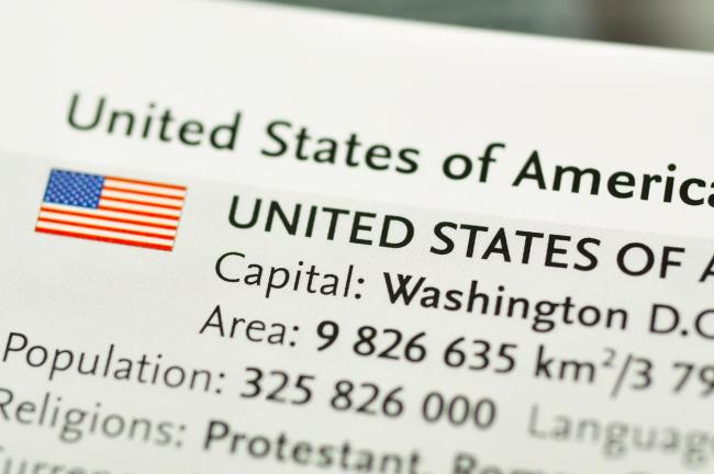 爱泼斯坦案背后的“上流地狱” 权贵掩藏的黑暗真相