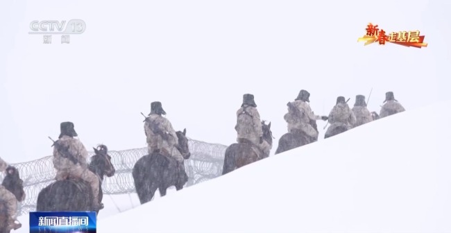 风雪边关路 战士军马共守祖国边防线
