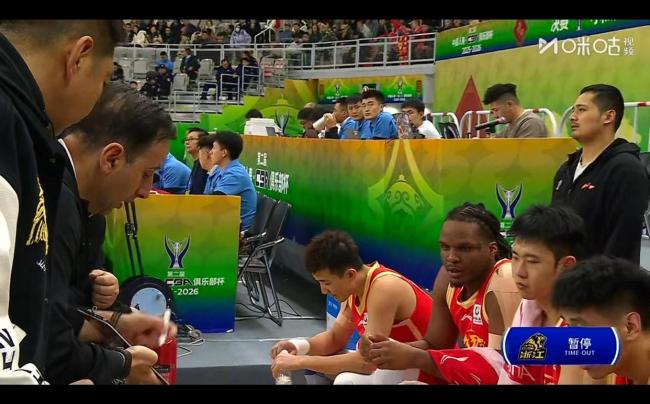 浙江广厦男篮97比94投诚吉林队 塔克48分率队逆转