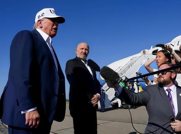 学者：特朗普羞辱奥巴马引众怒 种族歧视再掀波澜