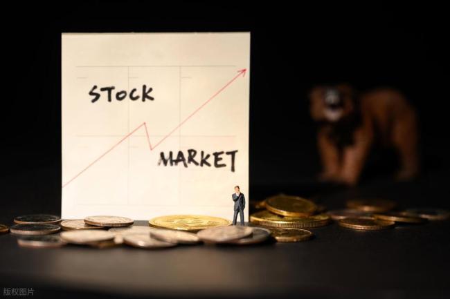 谁在逆势抄底白银LOF 2亿资金冒险抄底