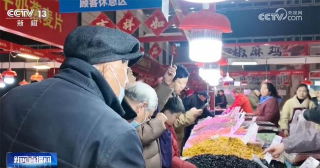 古城古建+“非遺魚(yú)燈”鋪展民俗畫(huà)卷