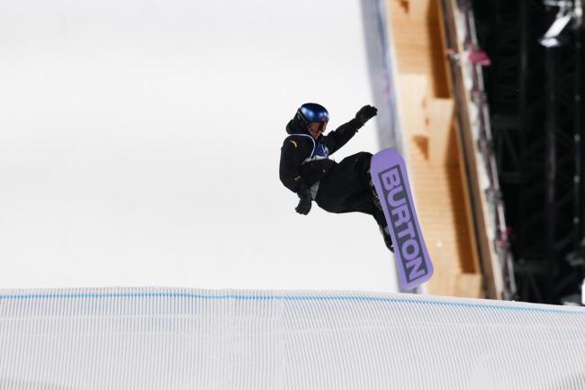 苏翊鸣集齐冬奥会金银铜牌 米兰再添铜牌