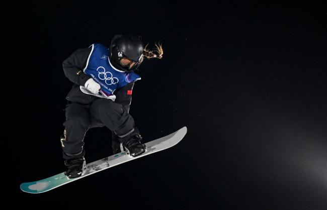 张小楠大跳台第二跳触雪 晋级决赛锁定席位