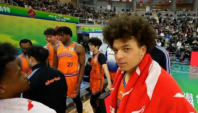 弗格单节20分率上海晋级,辽宁科罚层干了些啥