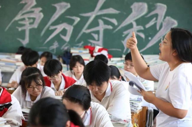 中考蜕变减少“机械式刷题”怎样作念