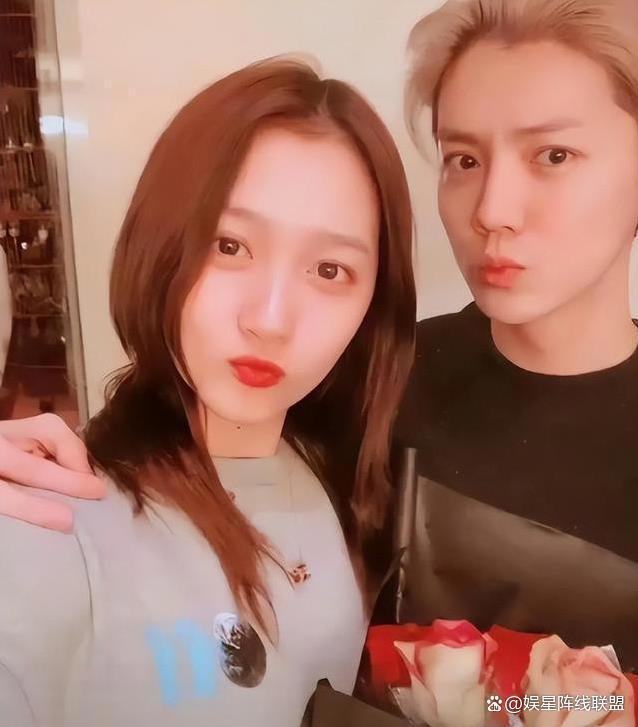 关晓彤回话第11年上北京台春晚 困顿状貌引矜恤