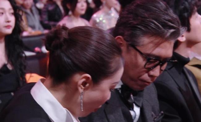 孟子义微博之夜带走了四盒饼干 后台委果一幕