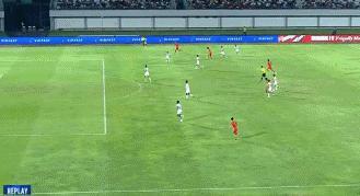 U17国足6球大胜！媒体人热议：这盘菜不够塞牙缝线下炒股配资网站，实力碾压对手 进攻效率引关注