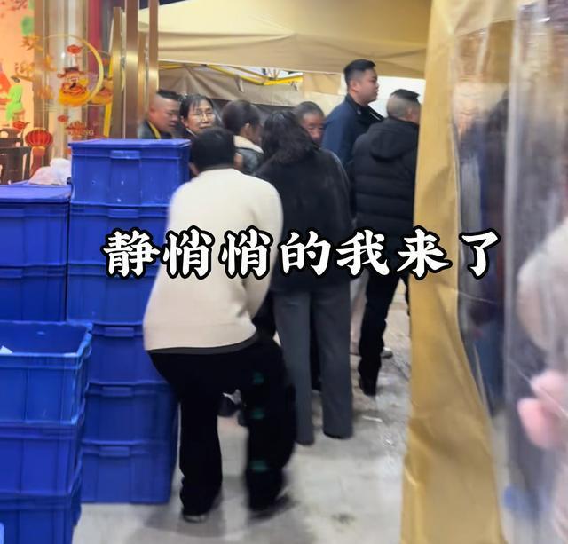 好友成婚男人连夜驱车1600公里赶来 昆玉情深令东说念主动容