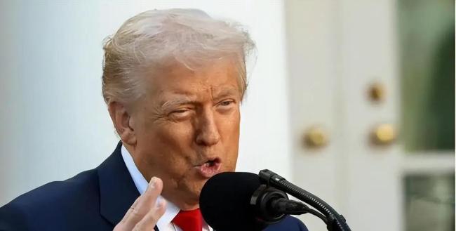 美10万吨航母逼近伊朗想谈还是想打 极限施压下的抉择