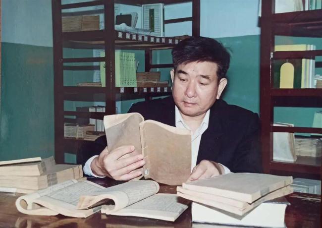 宗福邦教授去世 学术巨擘陨落