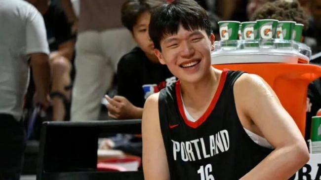 杨瀚森斩获NBA遑急里程碑 糊口总分达70分