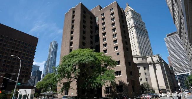 爱泼斯坦狱警用假尸体伪装现场！