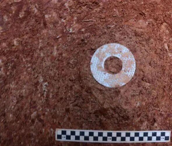 长沙再现大型古墓群 千年葬地重睹天日