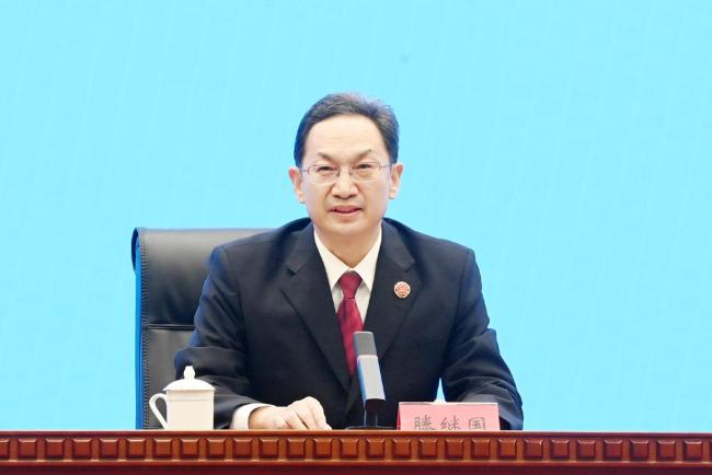 取消一切对视察机关的无须要窥伺