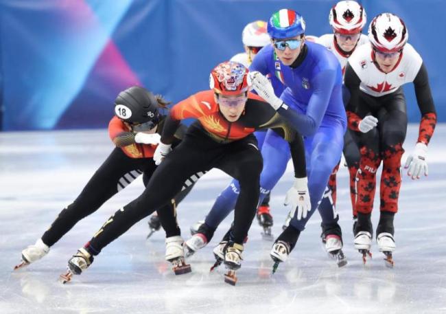 武大靖为林孝埈刘少昂孙龙加油 失误后的反思与成长