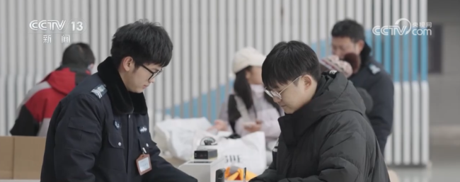 安檢“黑科技”讓春運“提速” 